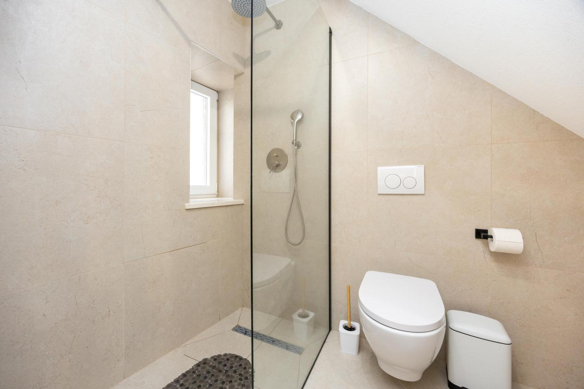 Kruna Apartments Est 2024 Split Bagian luar foto