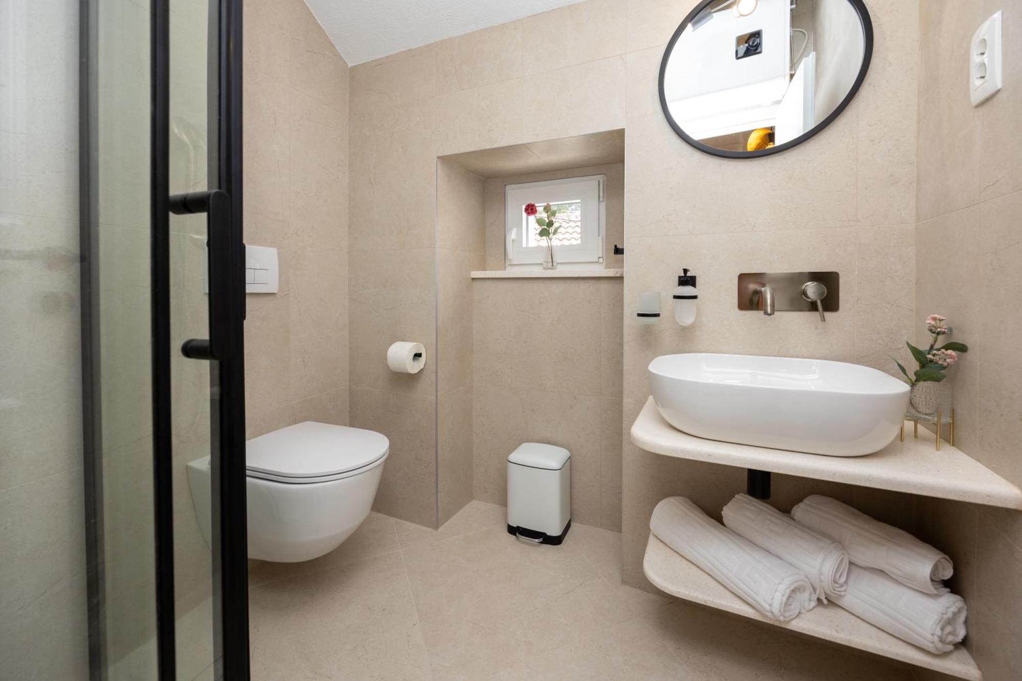 Kruna Apartments Est 2024 Split Bagian luar foto